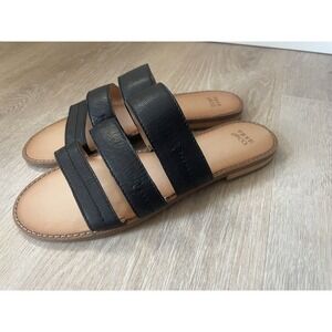 FRYE & CO. Size 8 Evie Band Black Leather Slide Sandals Minimal Vacation Classic